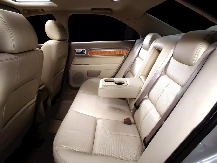 Lincoln MKZ AWD 2007 года  (фото 28 из 36)